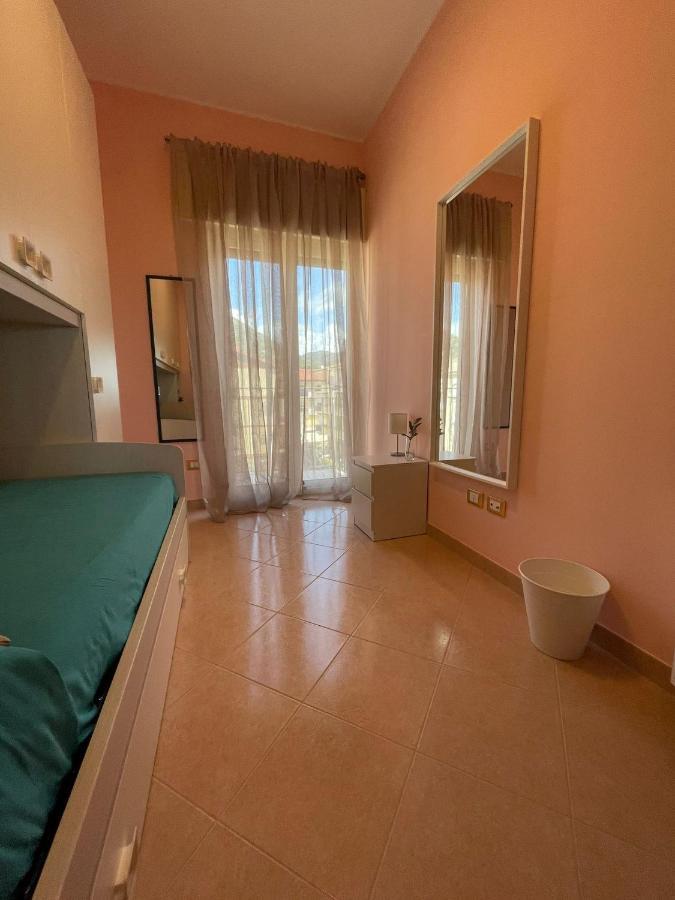 Casa Mediterranea: appartamento vista mare a soli 200m dalla spiaggia Sperlonga Esterno foto